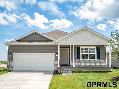 20462 Emiline St, Gretna, NE 68028