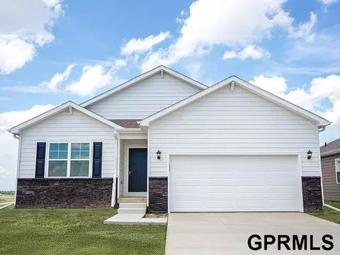 7012 S 204th Ave, Gretna, NE 68028
