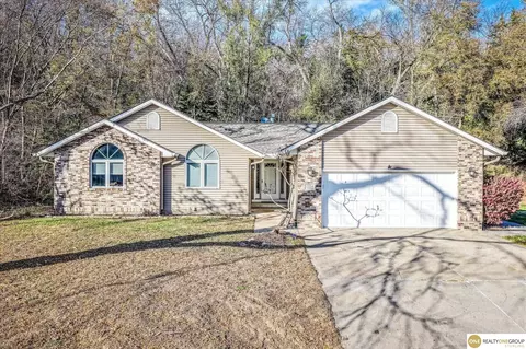 10724 Oak Park Ln, Blair, NE 68008