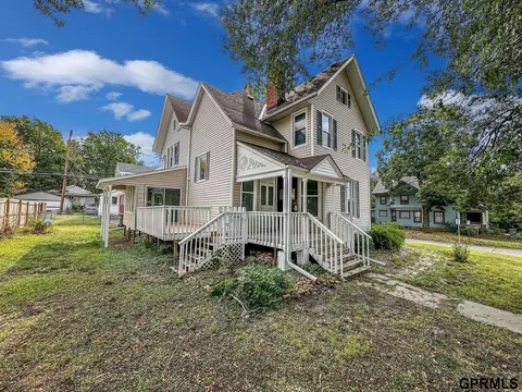 260 S 27 St, Lincoln, NE 68510