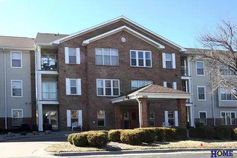 2425 Folkways Blvd #305, Lincoln, NE 68521