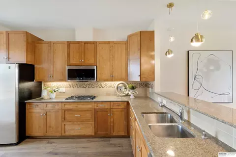 723 Riverfront Dr, Omaha, NE 68102 photo 9