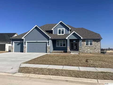 1105 Bluejay Plz, Ashland, NE 68003