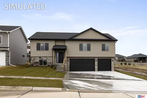 809 Middleton Ave, Lincoln, NE 68521