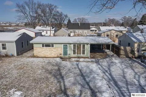 1014 W 31 Ave, Bellevue, NE 68005