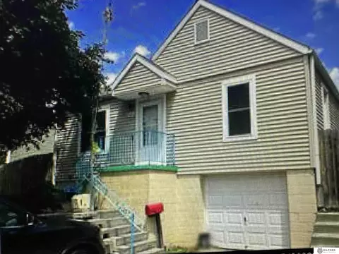 3860 Franklin St, Omaha, NE 68111