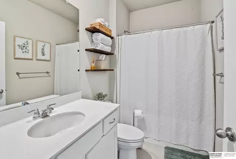 1090 Hazel Ln, Springfield, NE 68059 photo 6