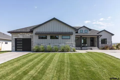 909 S 243 St, Waterloo, NE 68069