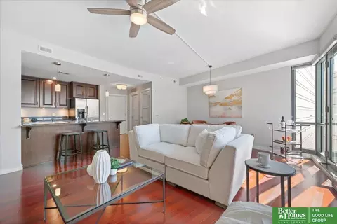 200 S 31st Ave #4615, Omaha, NE 68131