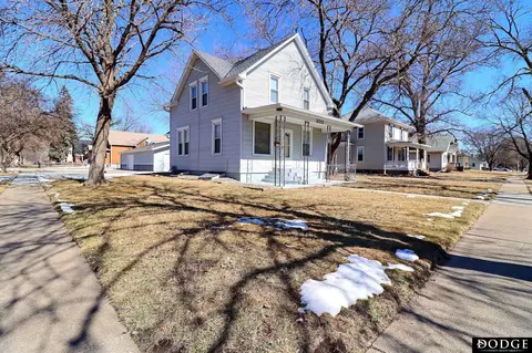300 E 12th St, Fremont, NE 68025
