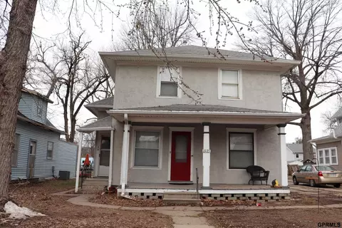 1535 N 32 St, Lincoln, NE 68503