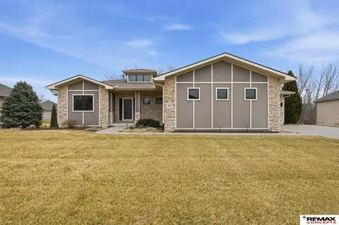 6317 Artisan Way, Lincoln, NE 68516