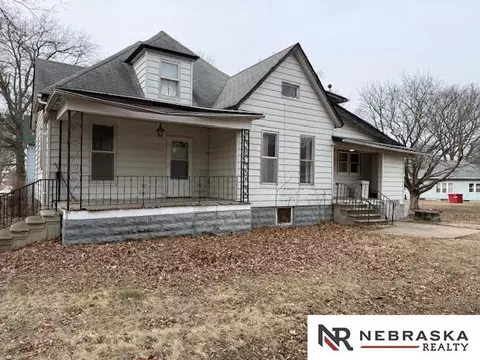 202 E 1st St, Villisca, IA 50864