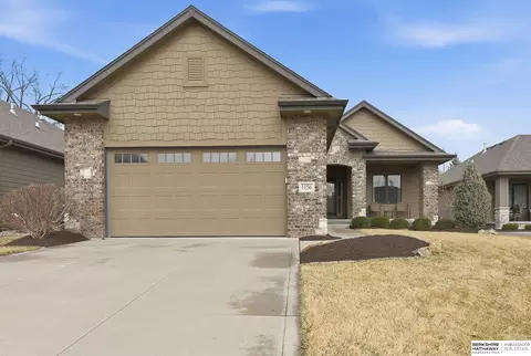 1156 S 212th Cir, Elkhorn, NE 68022