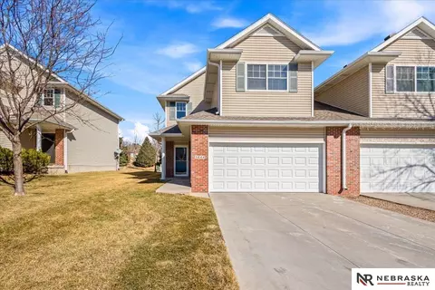 5644 NW 14th St, Lincoln, NE 68521
