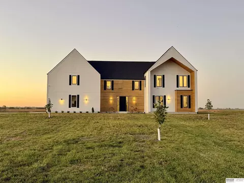 376 County Road G, Ashland, NE 68003