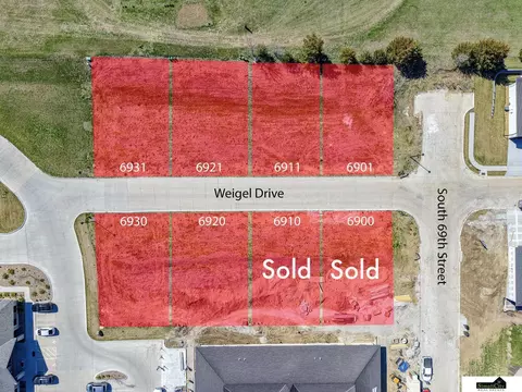 6921 Weigel Dr, Lincoln, NE 68516