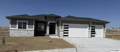 11116 S 220 St, Gretna, NE 68028