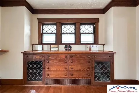 2512 Pinkney St, Omaha, NE 68111