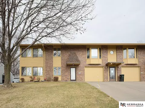7922 Park Dr, Ralston, NE 68127