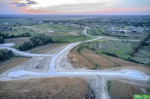 22603 Crestline Cir #LOT 8, Gretna, NE 68028