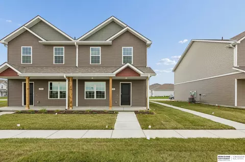 4747 E 21st St, Fremont, NE 68025