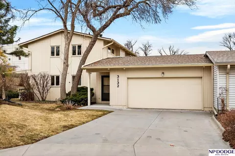 3132 S 128th Cir, Omaha, NE 68144
