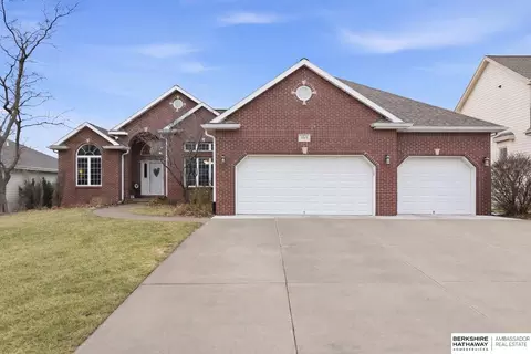 3315 S 79th St, Lincoln, NE 68506
