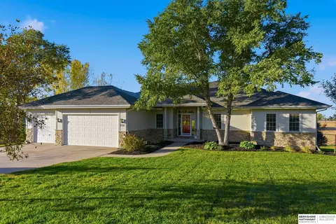 23322 Schram Rd, Gretna, NE 68028