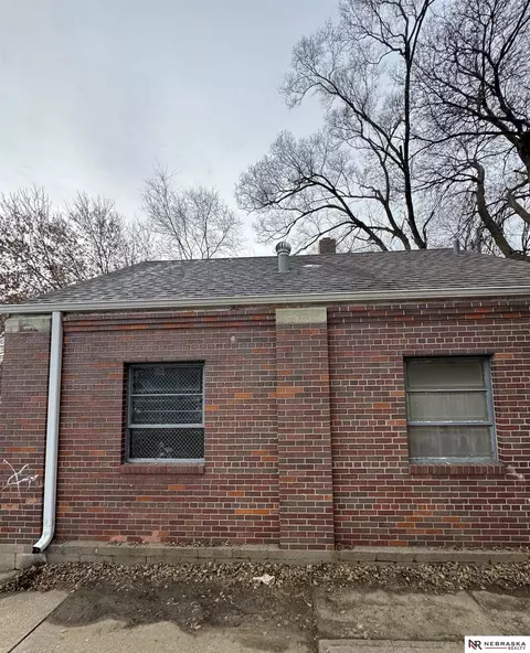 4204 Ames Ave, Omaha, NE 68111 photo 3