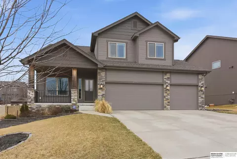18814 Briar St, Omaha, NE 68136