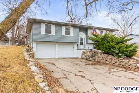 603 Nob Hill Ter, Bellevue, NE 68005