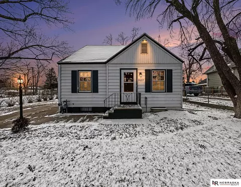 2627 B St, Lincoln, NE 68502