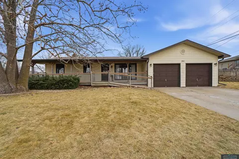 341 Elk Creek Rd, Malcolm, NE 68402