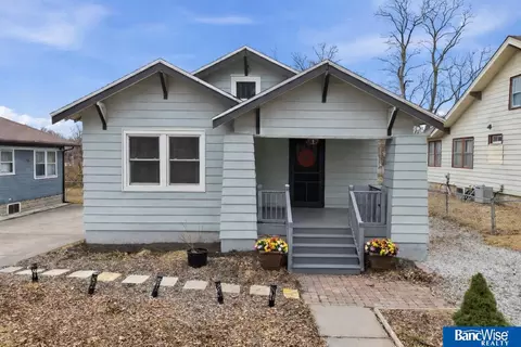 2839 Sumner St, Lincoln, NE 68502