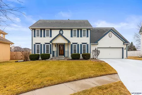 15823 Monroe St, Omaha, NE 68135
