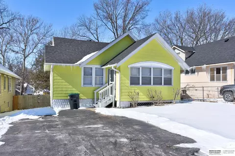 4546 N 41st St, Omaha, NE 68111