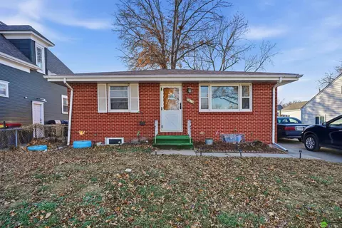 4625 Greenwood St, Lincoln, NE 68504
