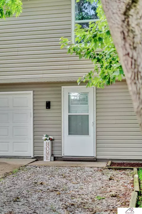 104 N 28th St, Beatrice, NE 68310 photo 32