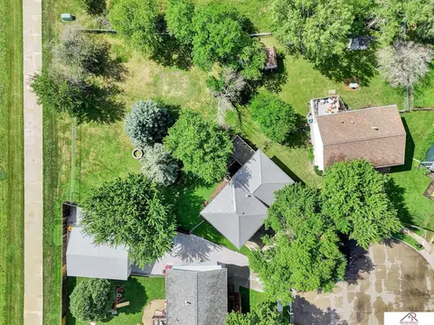 104 N 28th St, Beatrice, NE 68310 photo 30