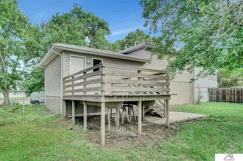 104 N 28th St, Beatrice, NE 68310 photo 6