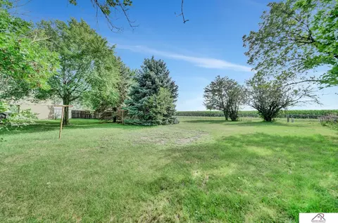104 N 28th St, Beatrice, NE 68310 photo 11