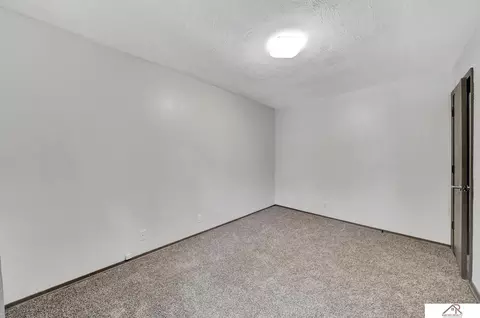 104 N 28th St, Beatrice, NE 68310 photo 21