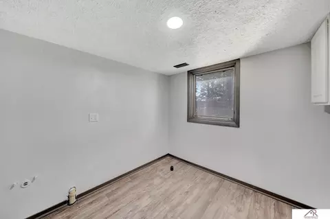 104 N 28th St, Beatrice, NE 68310 photo 36
