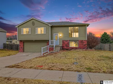 3412 Wilhelminia Dr, Bellevue, NE 68123