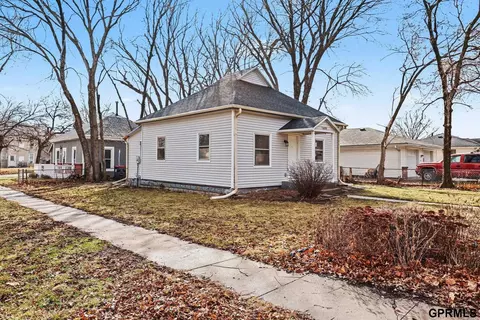 4140 N 58 St, Lincoln, NE 68507