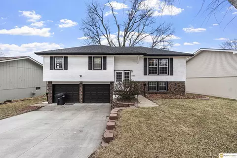 3365 S 130th St S, Omaha, NE 68144