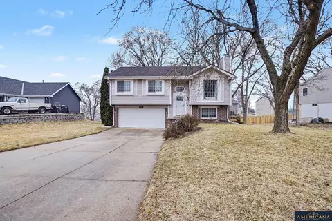 5006 Nebraska Ave, Omaha, NE 68104