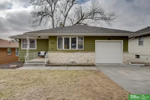 2206 S 46th Ave, Omaha, NE 68106