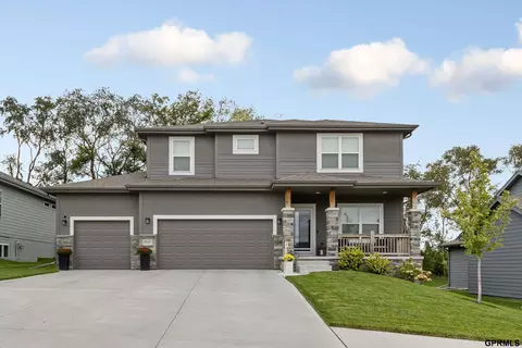 8630 N 177 St, Bennington, NE 68007